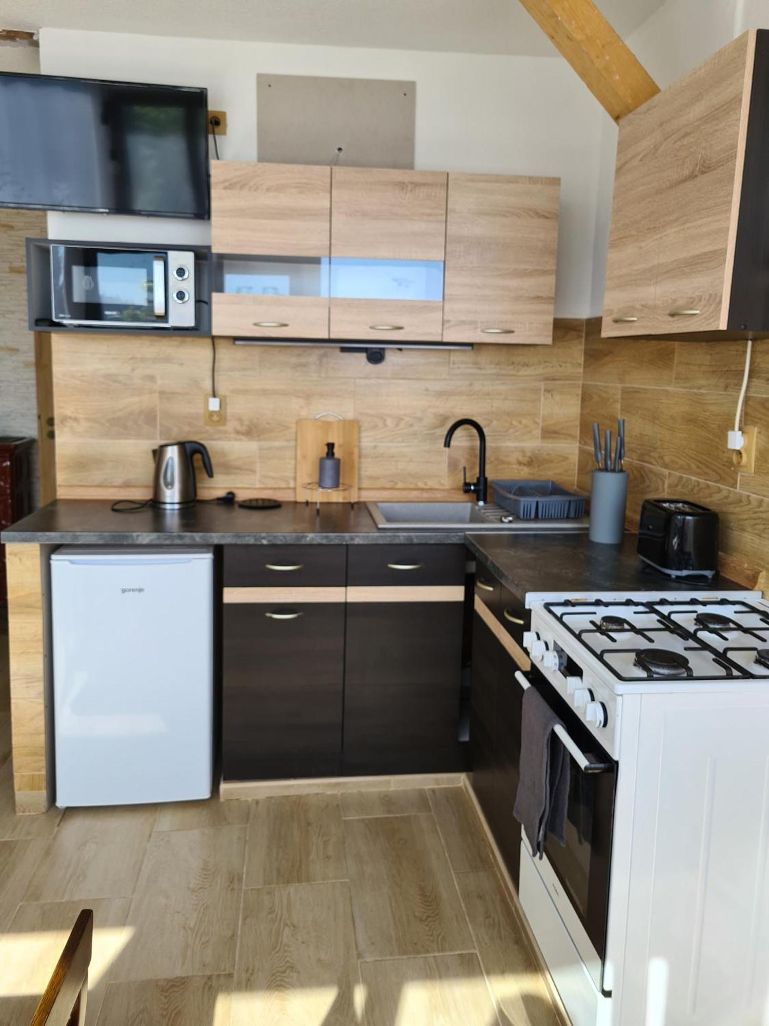 ליפנו נאד וויטאבו Apartman Sara מראה חיצוני תמונה